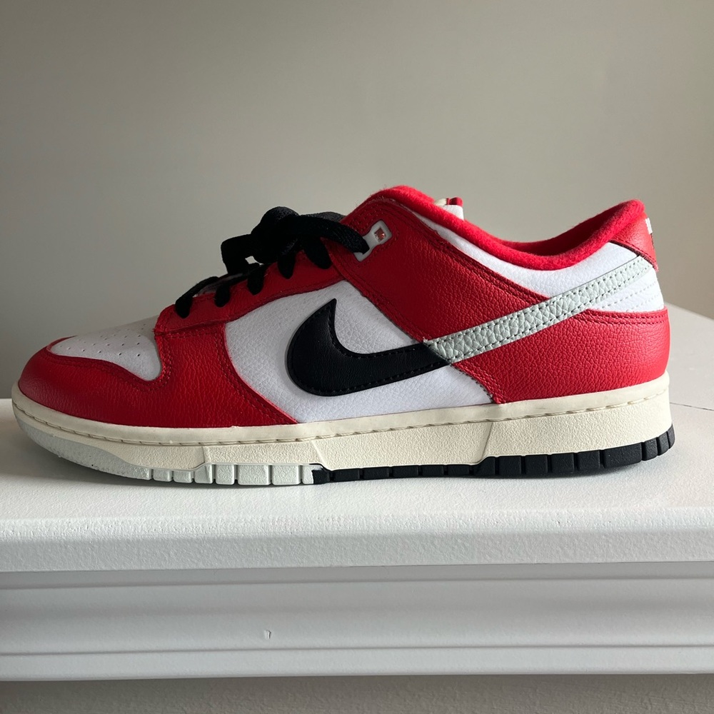 Nike Dunks men’s size 9.5 BRAND NEW